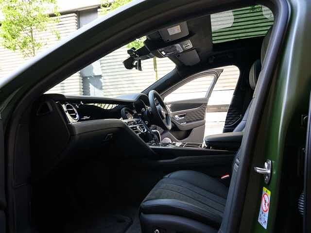 1:Bentley Flying Spur Speed First Edition V8 Hybrid, Saloon, British Racing Green IV Satin, Jack Barclay