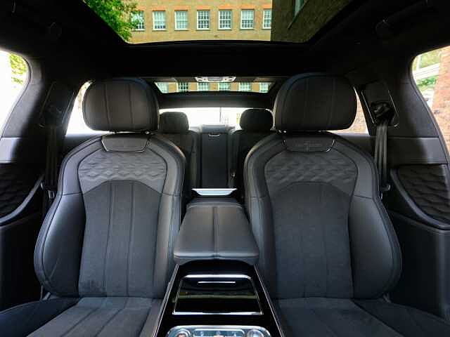 20:Bentley Flying Spur Speed First Edition V8 Hybrid, Saloon, British Racing Green IV Satin, Jack Barclay