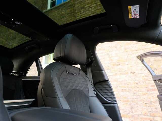 45:Bentley Flying Spur Speed First Edition V8 Hybrid, Saloon, British Racing Green IV Satin, Jack Barclay