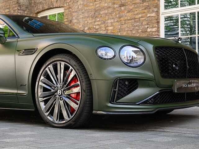 51:Bentley Flying Spur Speed First Edition V8 Hybrid, Saloon, British Racing Green IV Satin, Jack Barclay