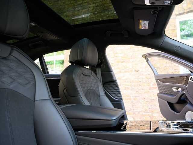 21:Bentley Flying Spur Speed First Edition V8 Hybrid, Saloon, British Racing Green IV Satin, Jack Barclay