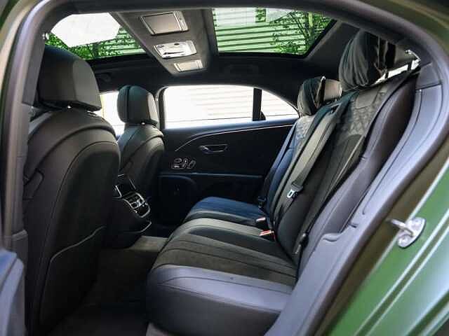39:Bentley Flying Spur Speed First Edition V8 Hybrid, Saloon, British Racing Green IV Satin, Jack Barclay